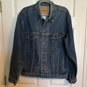 Vintage Levi's Men's Blue Denim Jacket